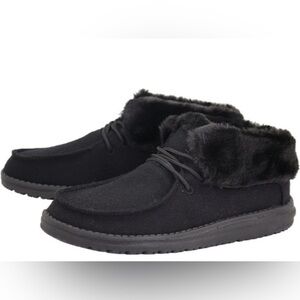 Hey dudes women’s Britt total black fur lined casual shoe bootie